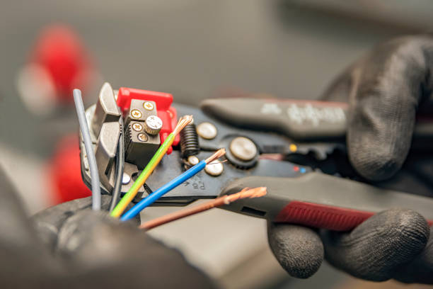 Best Emergency Electrician Near Me  in Cassopolis, MI